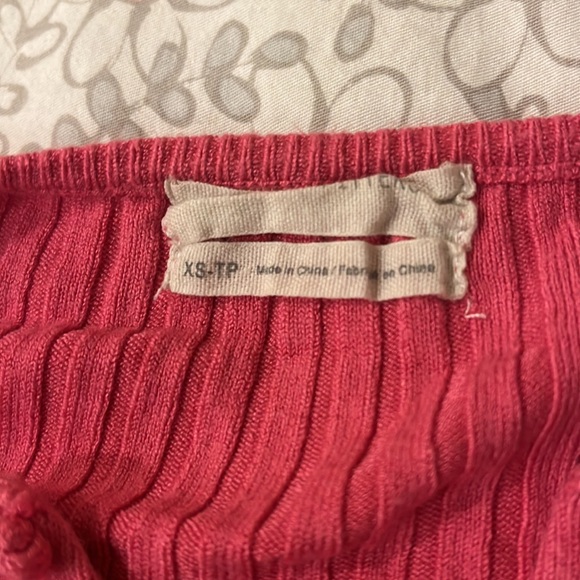 Stretchy crop pink sweater - Picture 2 of 3